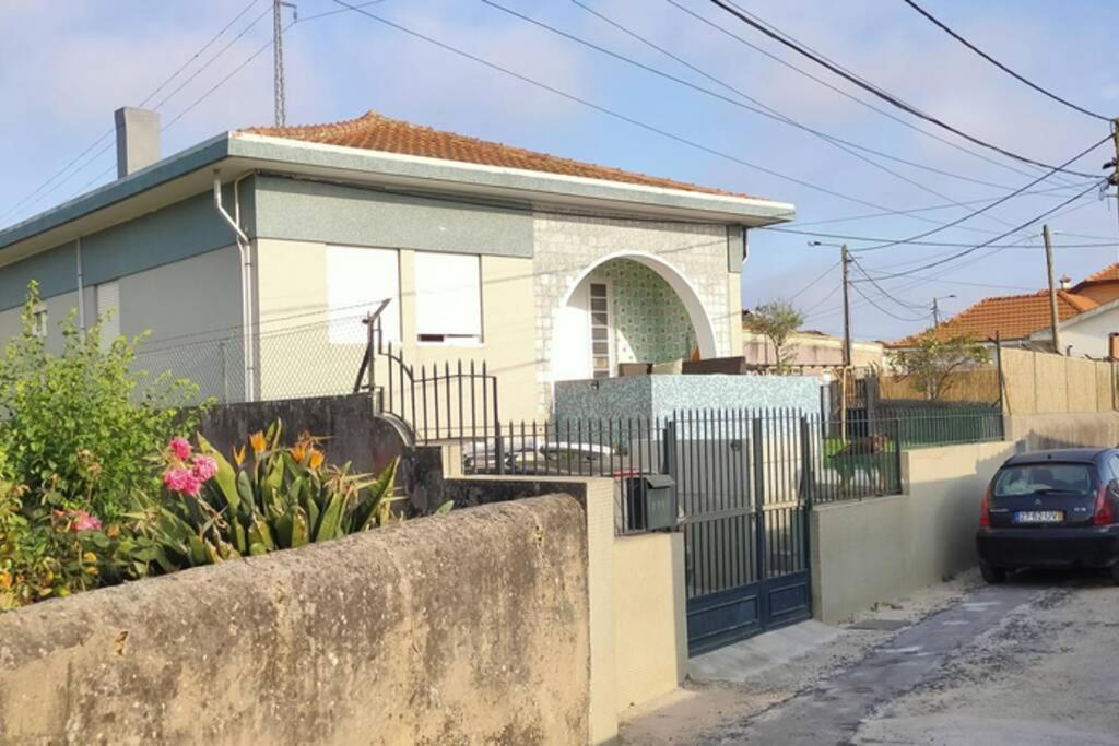 Вілла House With Pool And Garden In Esmoriz Near Porto Екстер'єр фото