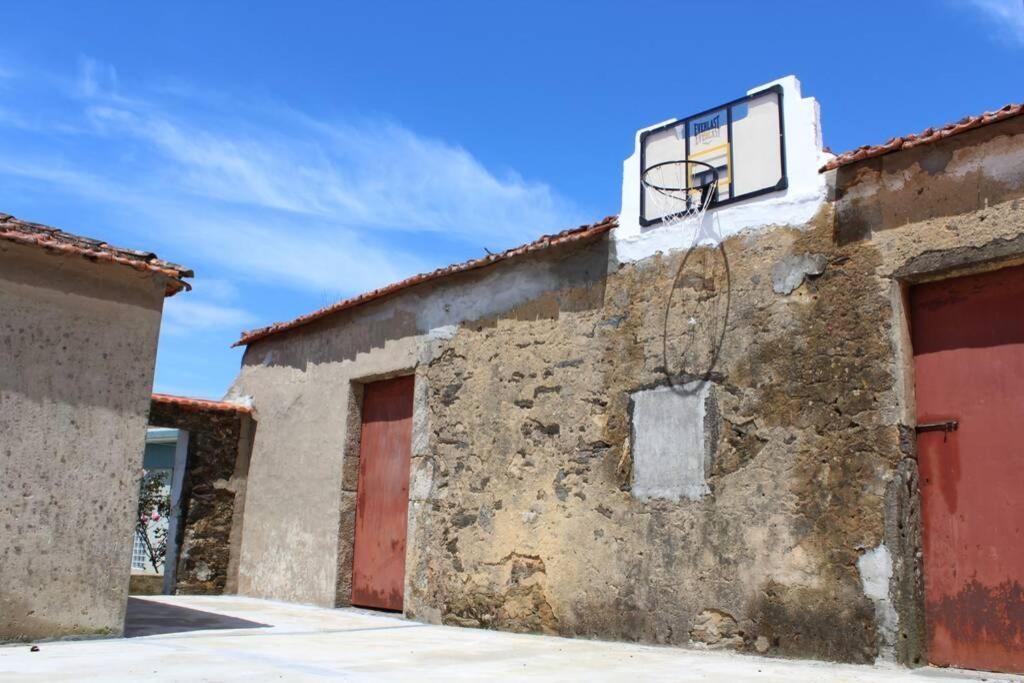 Вілла House With Pool And Garden In Esmoriz Near Porto Екстер'єр фото